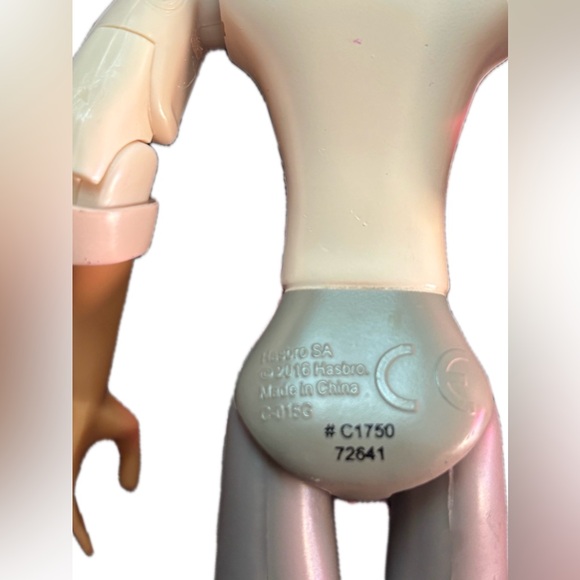 Disney Tangled Flynn Rider Doll 9” Action Figure Hasbro - Picture 4 of 4